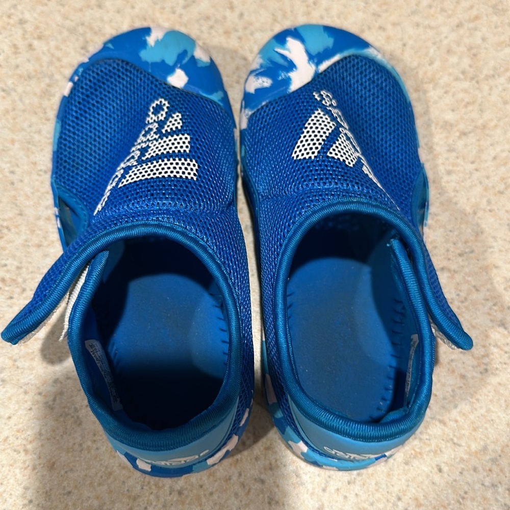 Adidas Kids Blue Slip-On Shoes slides sandals Large instep with Velcro closure - Picture 7 of 9